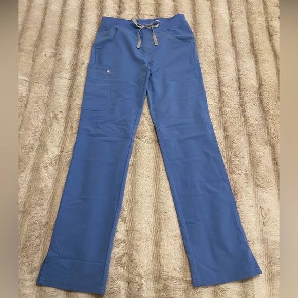 FIGS Kade bottoms - Picture 3 of 6